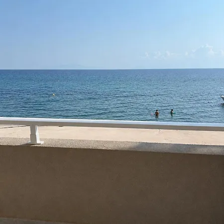 Medusa Mare Bed & Breakfast Nea Kallikrateia